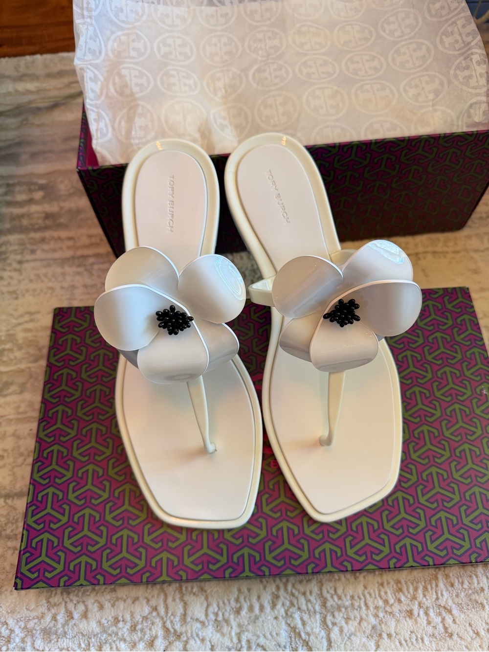 Tory Burch Flower Jelly Sandals - Picture 4 of 7